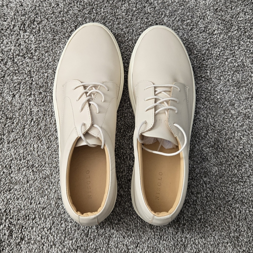 Nisolo Men's Low-Top Sneakers in Light Beige - Picture 4 of 14